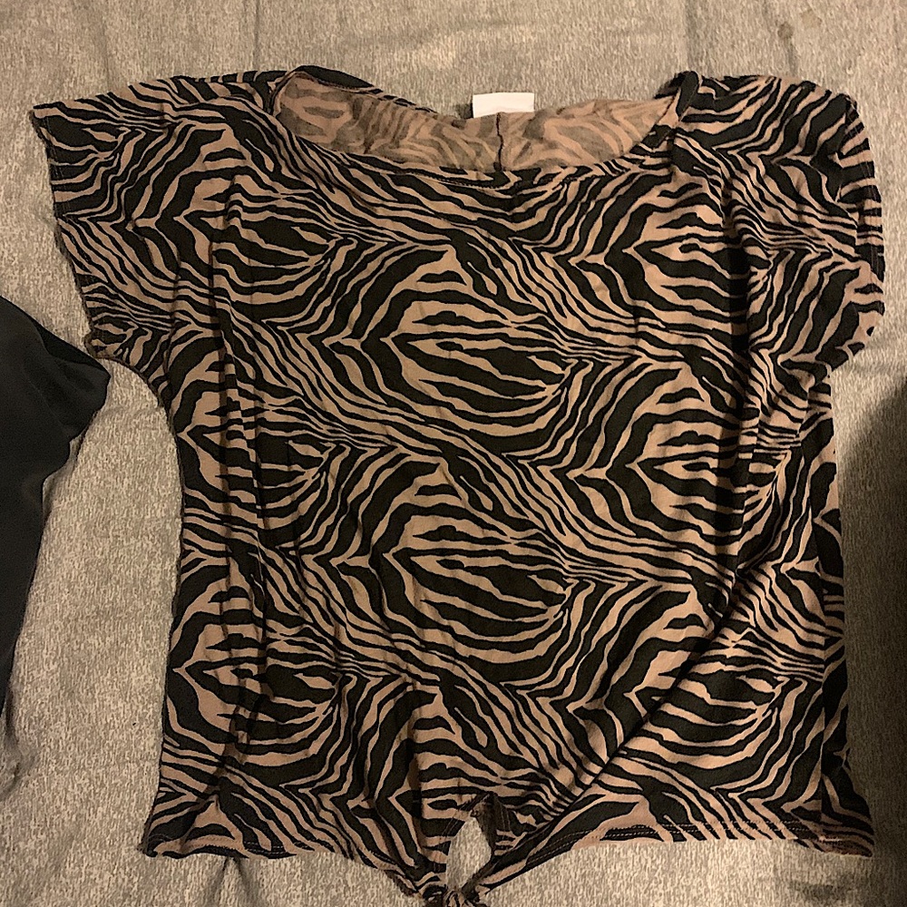 Animal print tee